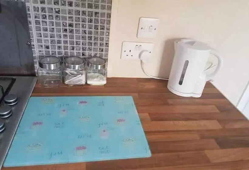 Lovely 2 Bed Chalet At Robinhood Retreat Free Park