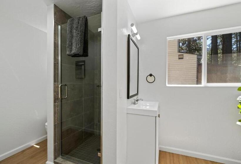 Motel Adventure Lodge