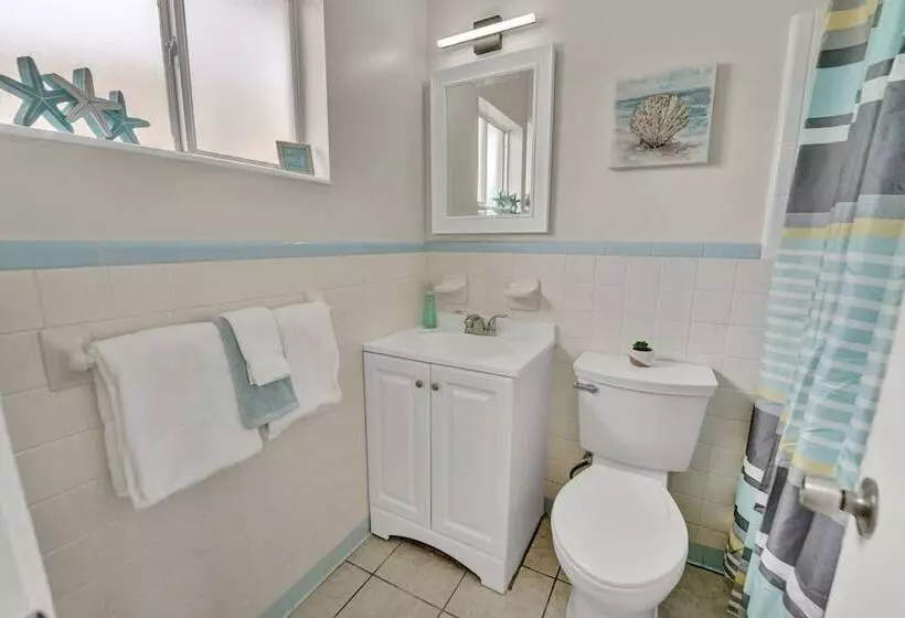 モーテル Sea Foam Suites