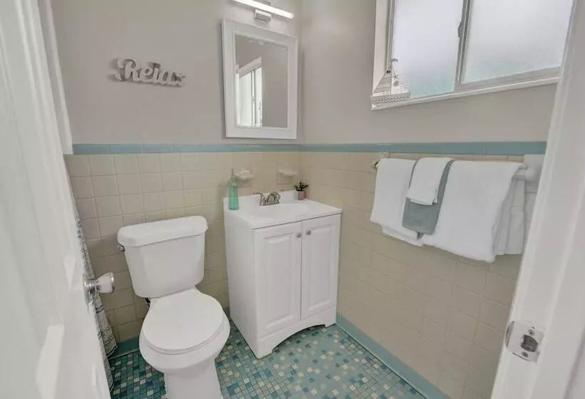 モーテル Sea Foam Suites