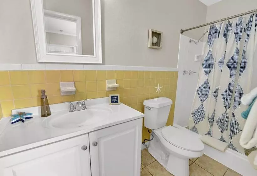 モーテル Sea Foam Suites