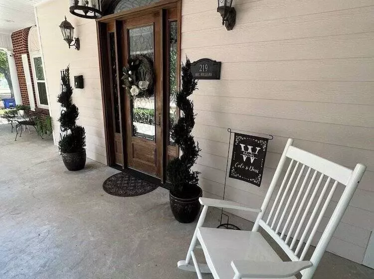 Majatalo Opus House Historic Natchitoches