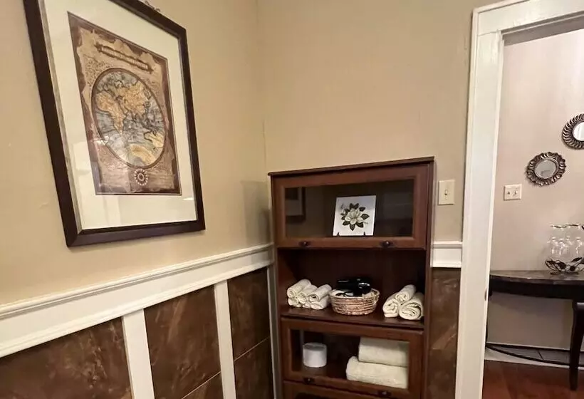 Majatalo Opus House Historic Natchitoches