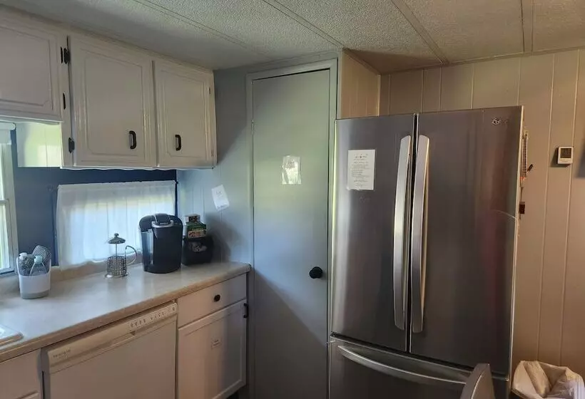 Quiet & Cozy Cottonwood Cottage In Scotia