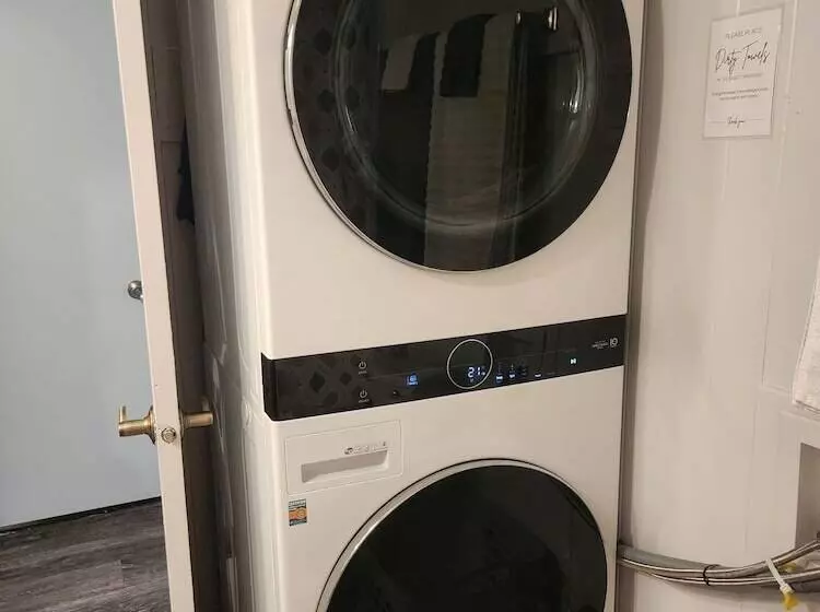 Quiet & Cozy Cottonwood Cottage In Scotia