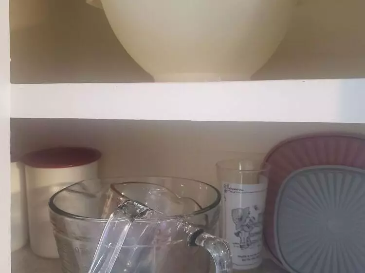 Quiet & Cozy Cottonwood Cottage In Scotia