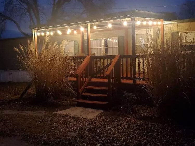 Quiet & Cozy Cottonwood Cottage In Scotia