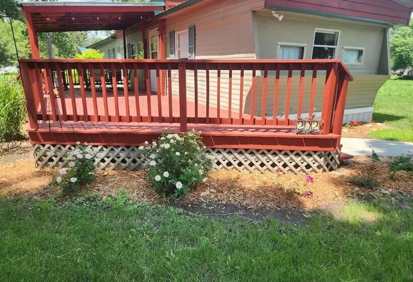 Quiet & Cozy Cottonwood Cottage In Scotia