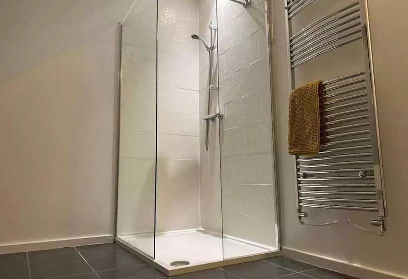 Residenssi Beautiful 4 Bed House In Lincoln  Close To Centre