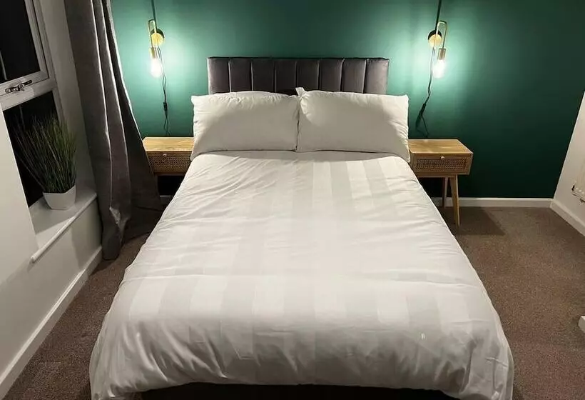 Residenssi Beautiful 4 Bed House In Lincoln  Close To Centre