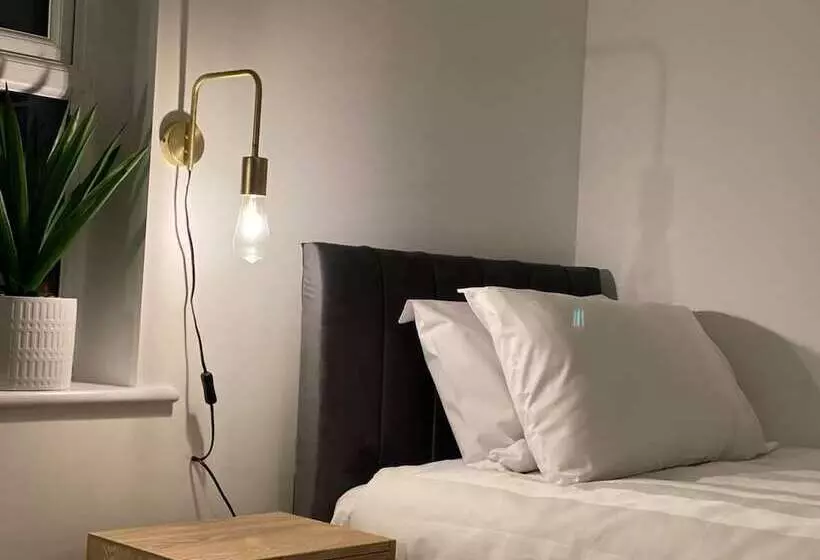 Residenssi Beautiful 4 Bed House In Lincoln  Close To Centre