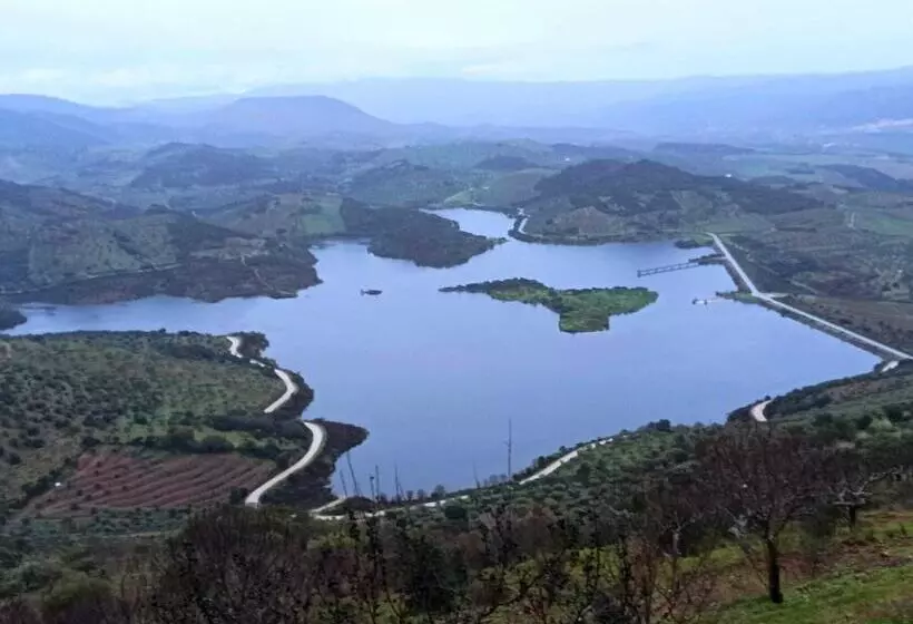 Residenssi Stunning House In Mirandela Ideal For 10 People