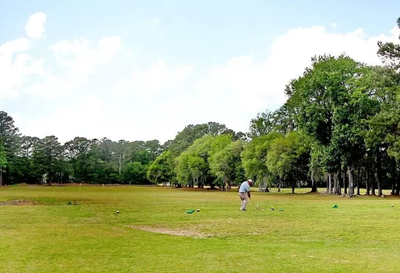 Wedgefield Country Club