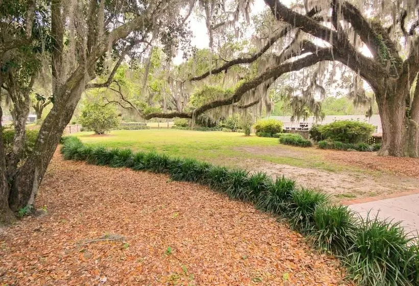 Wedgefield Country Club