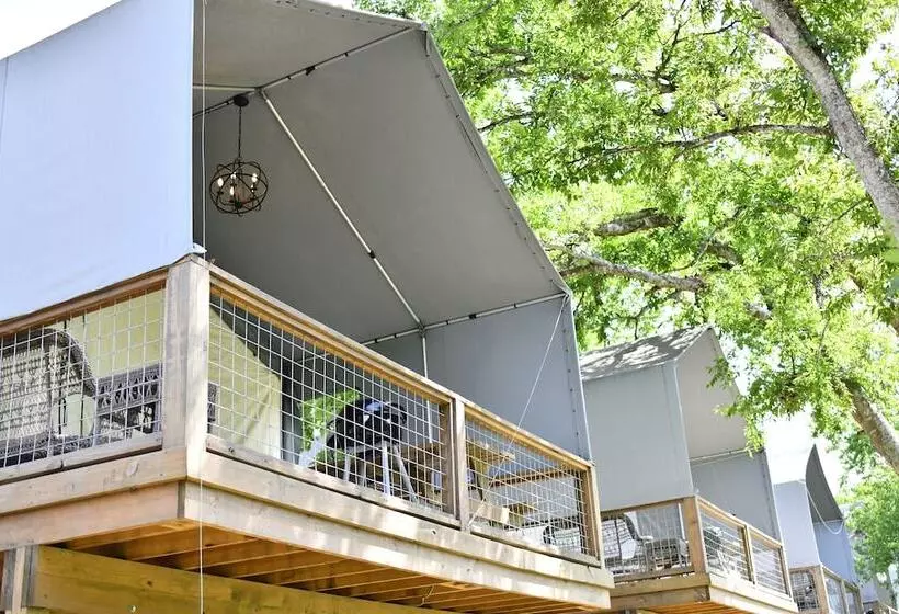 20 Son S Rio Cibolo   Birdhouse Cabin