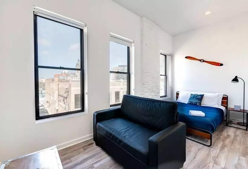 Chicago Third Floor Studio By 747 Lofts