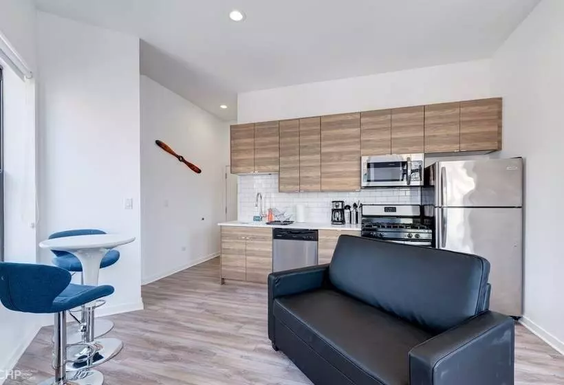 Chicago Third Floor Studio By 747 Lofts