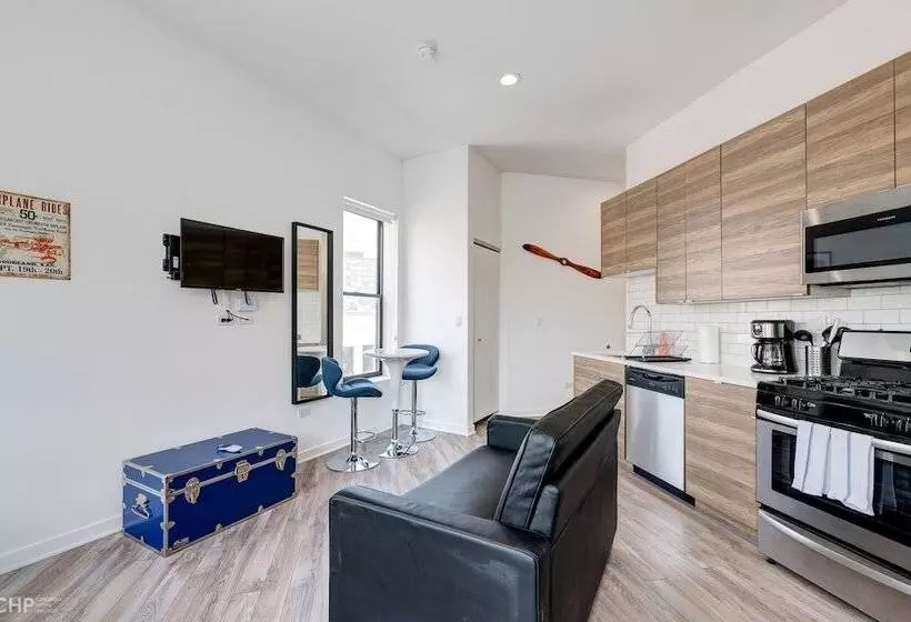 Chicago Third Floor Studio By 747 Lofts