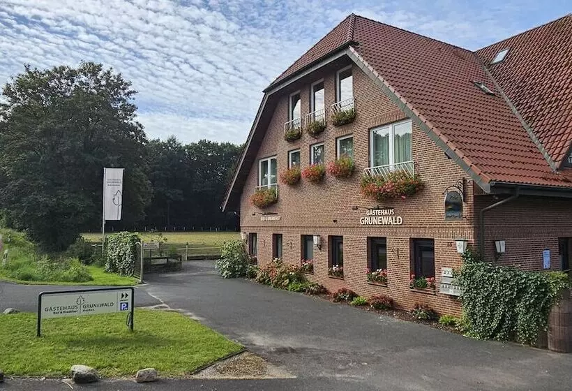 Aamiaismajoitus (B&B) Gästehaus Grunewald