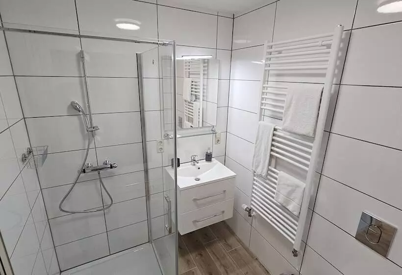 Aamiaismajoitus (B&B) Gästehaus Grunewald