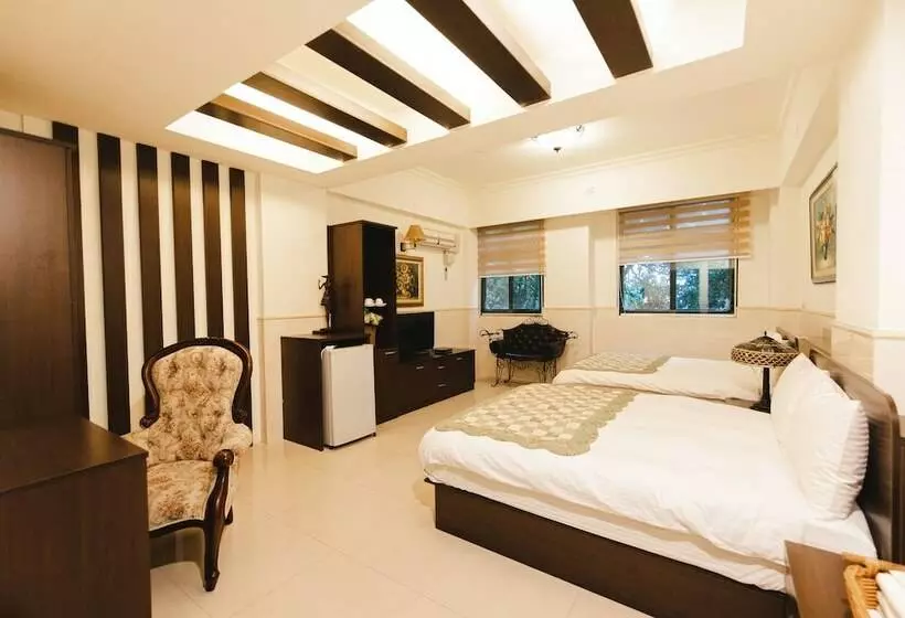 تختخواب و صبحانه Ho Feng Private Hotel 電梯自助民宿