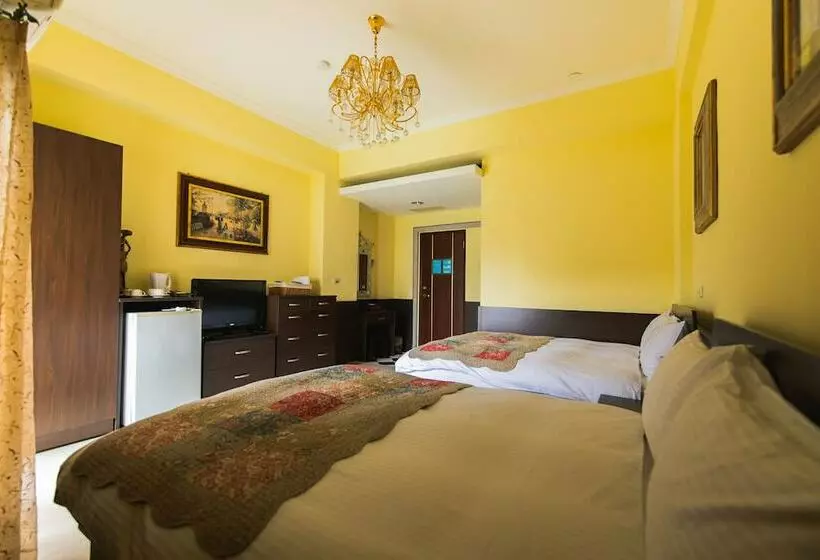تختخواب و صبحانه Ho Feng Private Hotel 電梯自助民宿