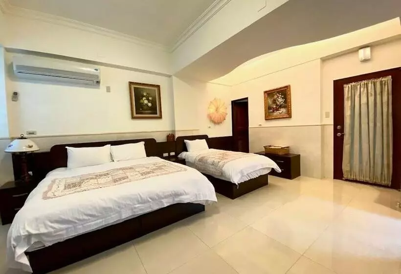تختخواب و صبحانه Ho Feng Private Hotel 電梯自助民宿
