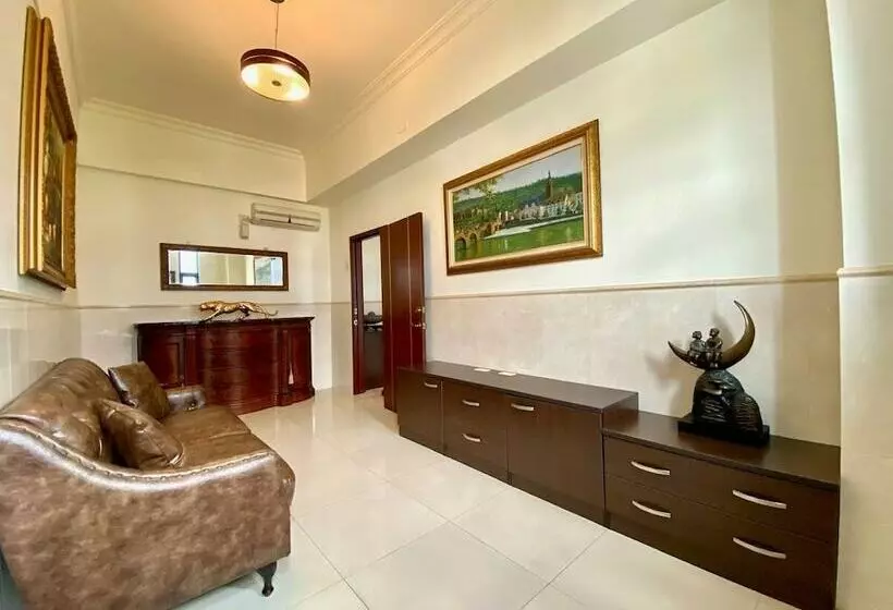 تختخواب و صبحانه Ho Feng Private Hotel 電梯自助民宿