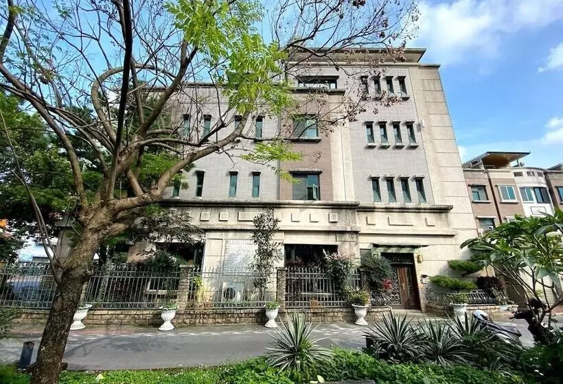 تختخواب و صبحانه Ho Feng Private Hotel 電梯自助民宿