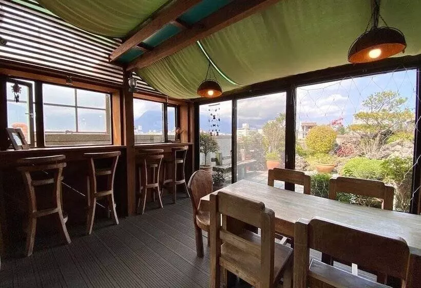 تختخواب و صبحانه Ho Feng Private Hotel 電梯自助民宿