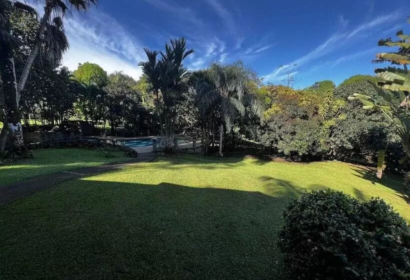 Blue Banyan Inn