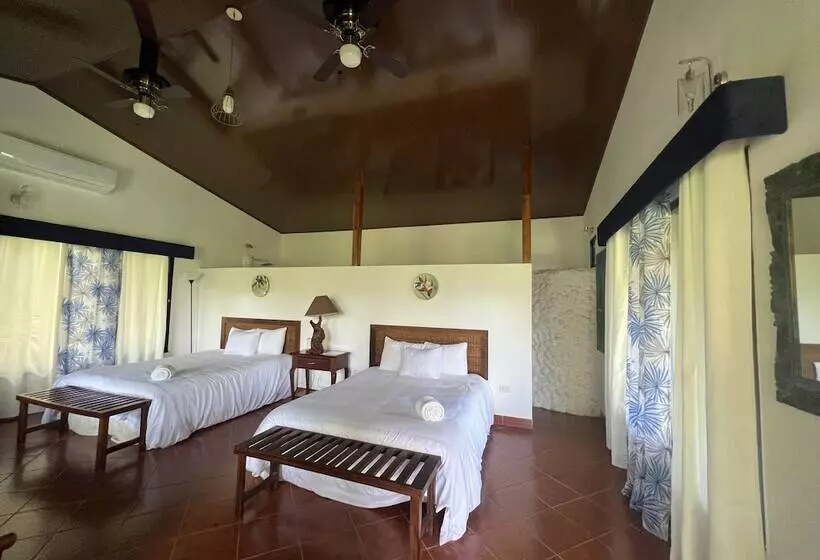 Blue Banyan Inn