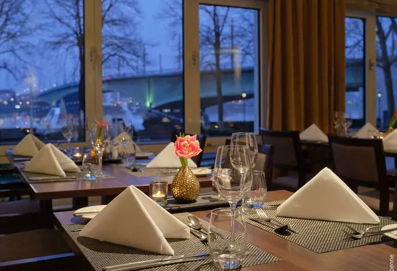 Dorint Hotel Bonn