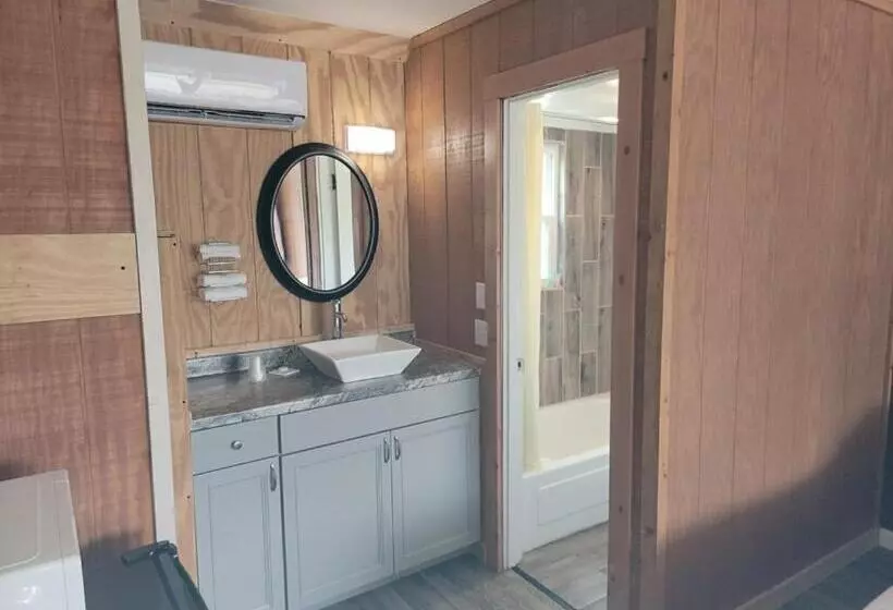 Falls Of Rough Motel