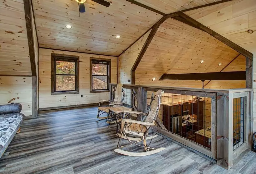 Honey Bear Hill #326