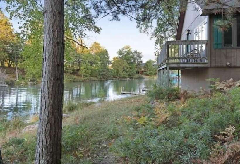 فندق Chanticleer Inn