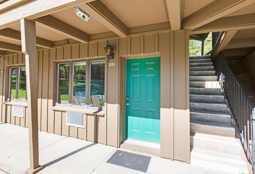 فندق Chanticleer Inn