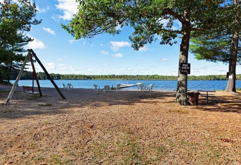 فندق Chanticleer Inn