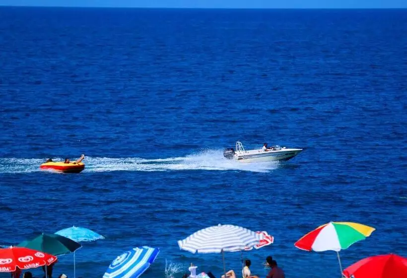هتل Iveria Beach