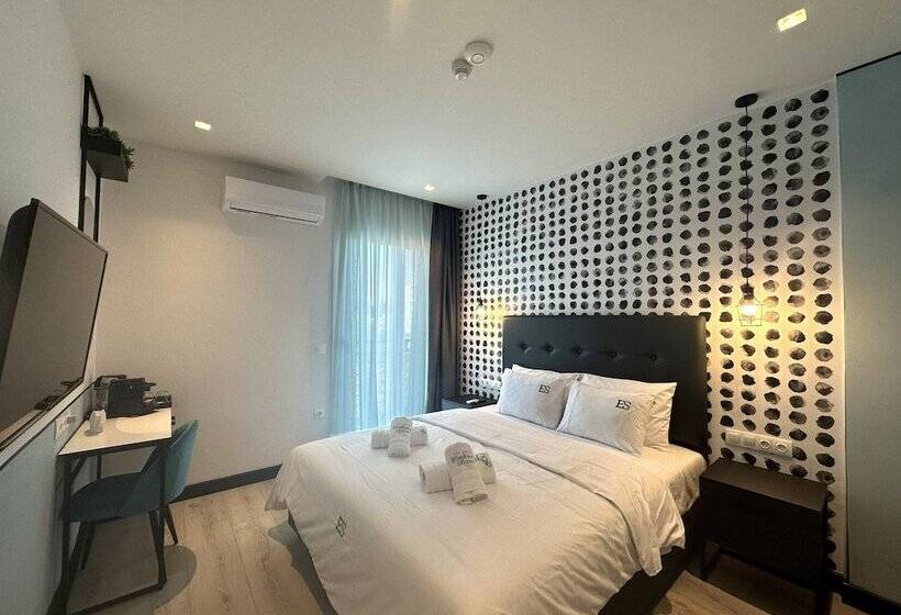 Hotel Urban Elephant Suites