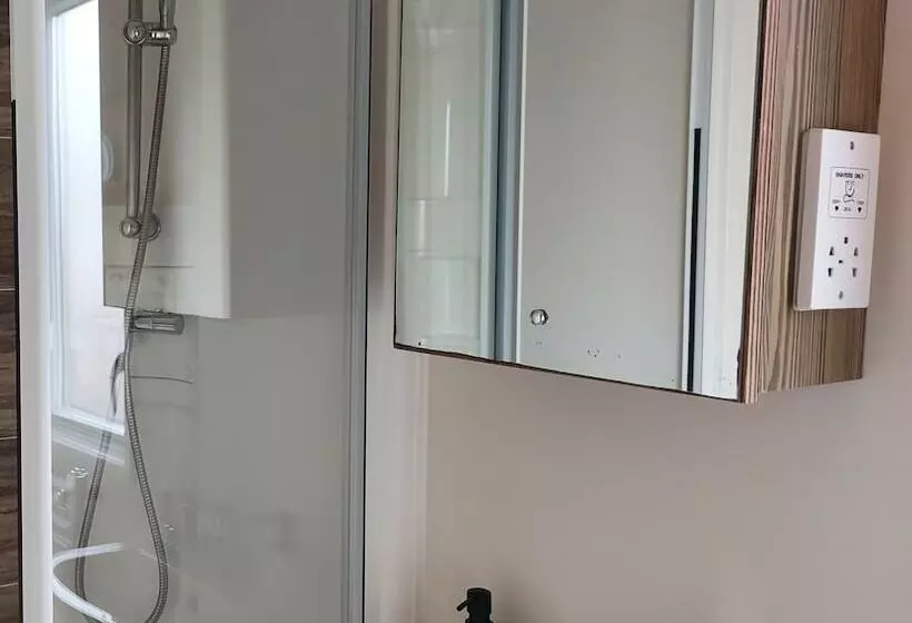 Residenssi 149 Unity Beach 6 Berth Encl Garden No Pets