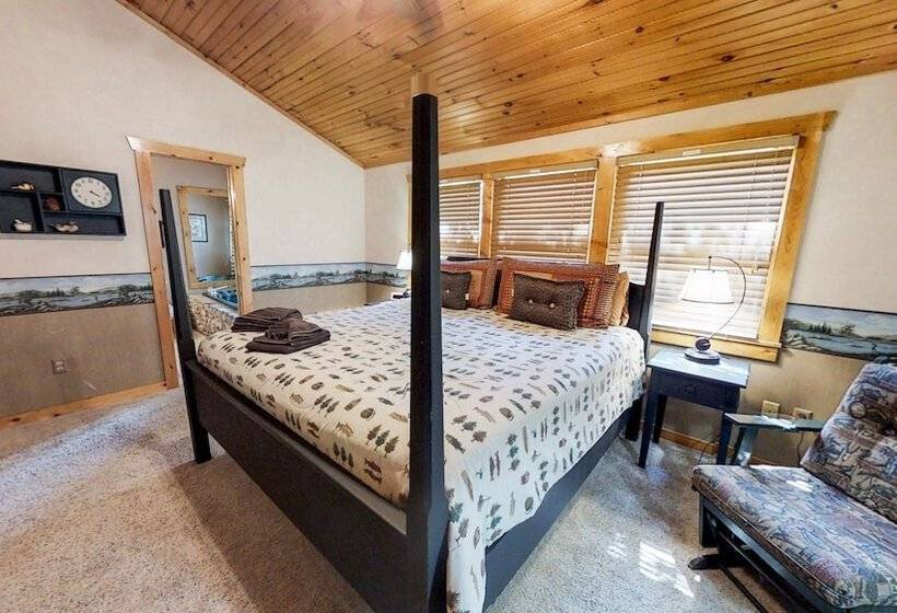 Smoky Mountain Lodge