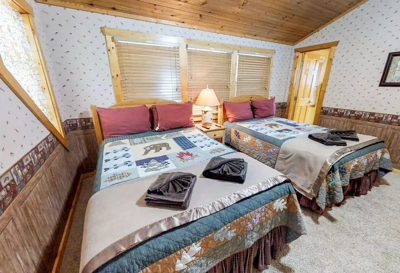 Smoky Mountain Lodge