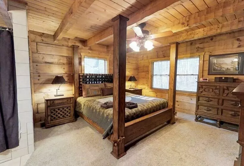 Smoky Mountain Lodge