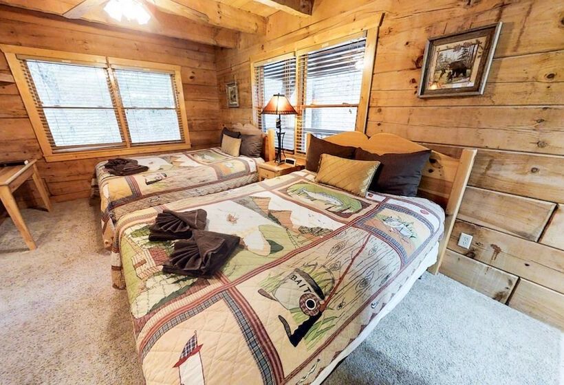 Smoky Mountain Lodge