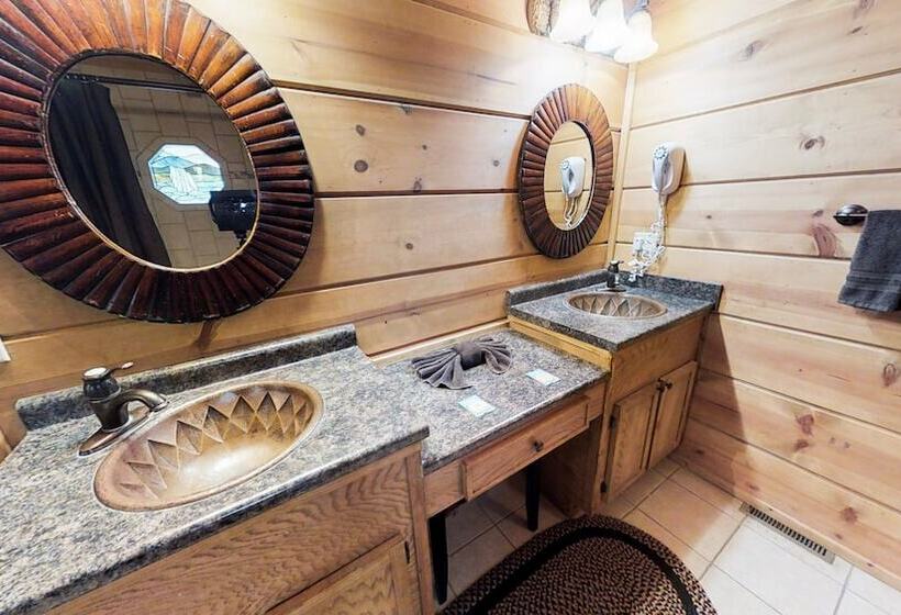 Smoky Mountain Lodge