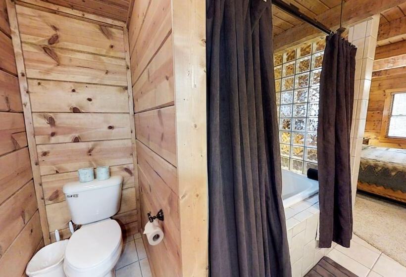 Smoky Mountain Lodge