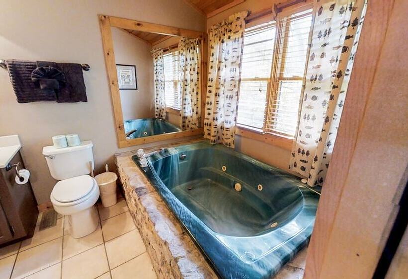 Smoky Mountain Lodge