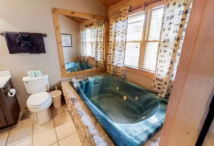 Smoky Mountain Lodge