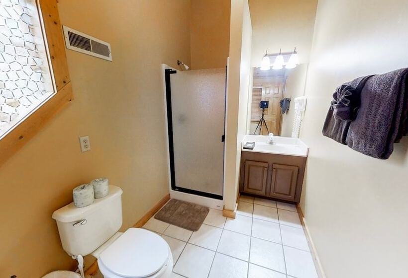 Smoky Mountain Lodge